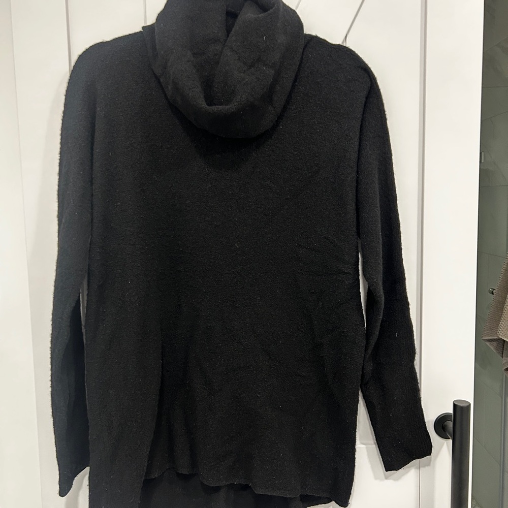 Vince Women's Black Virgin Wool/Cashmere Sweater